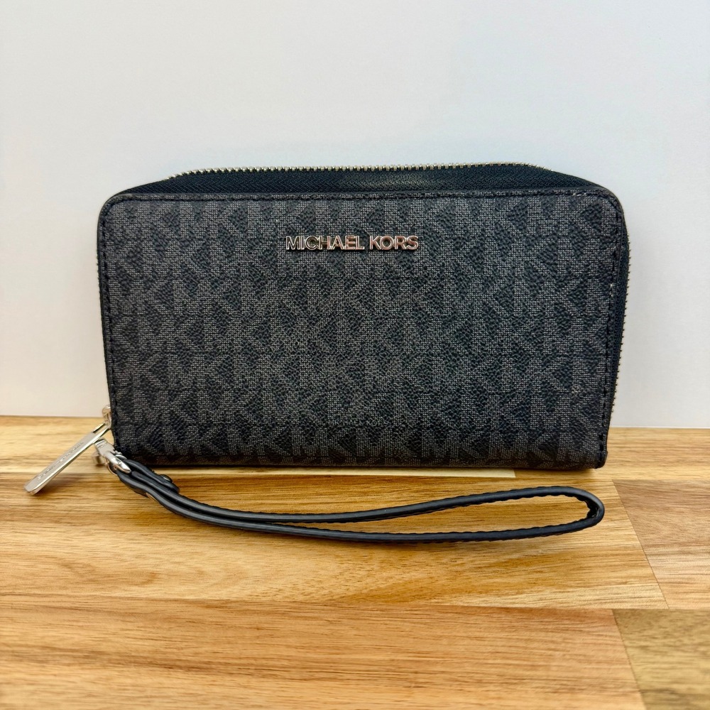 Michael Kors Jet Set Travel Wristlet Wallet Black Large Flat Phone Case